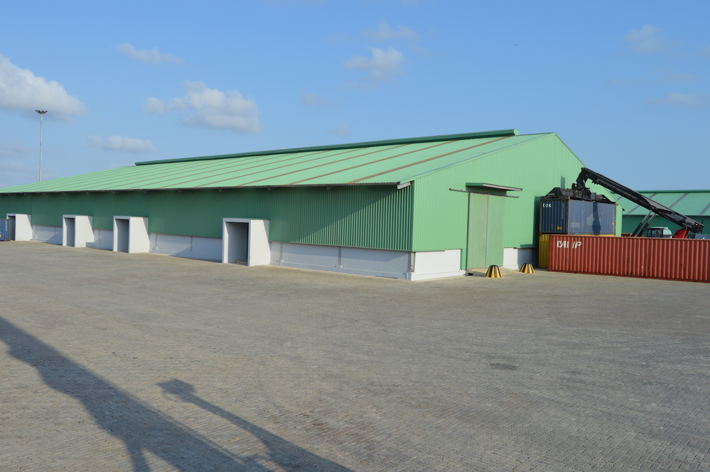  Cross-loading facility, 3278sq.meters multipurpose facility for offloading/stuffing containers below roof not depending from weather conditions